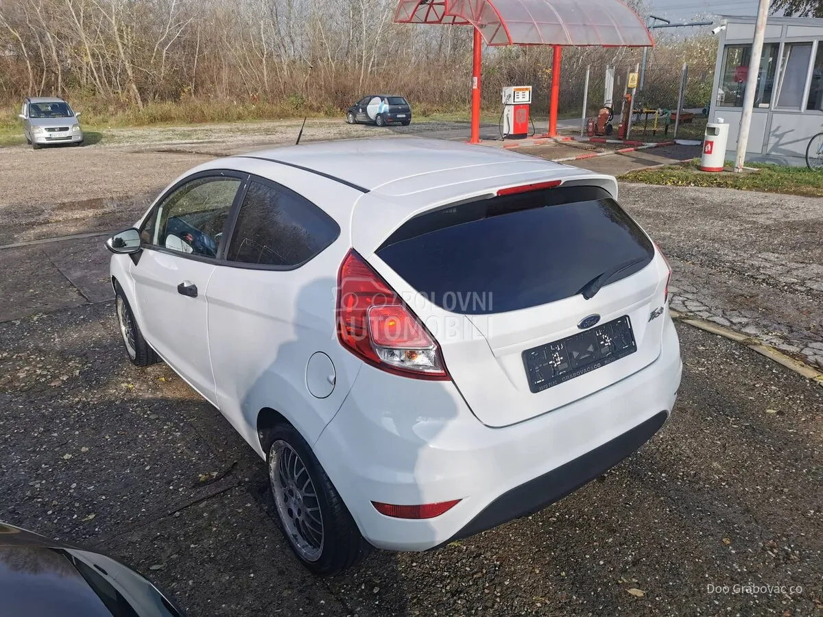 Ford Fiesta 2016 photo 4