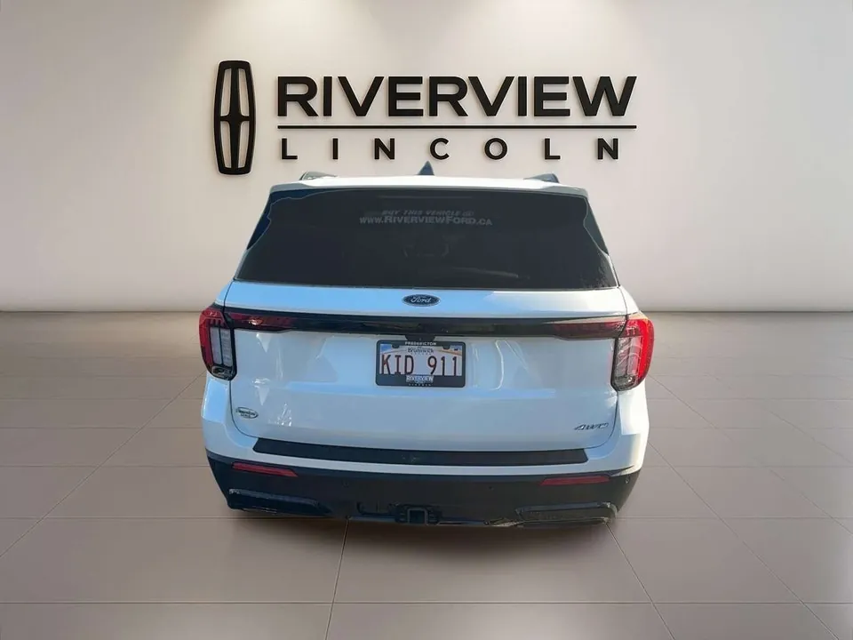 Ford Explorer 2026 photo 4