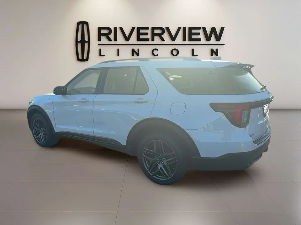 Ford Explorer 2026 photo 5