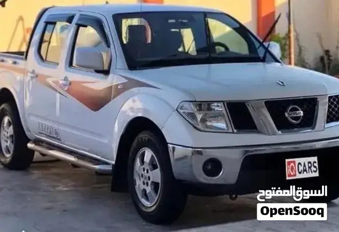 Nissan Navara 2011 photo 2