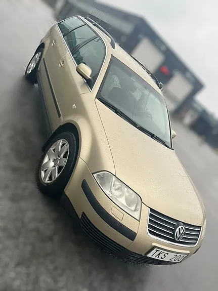Volkswagen Passat 2003 photo 2