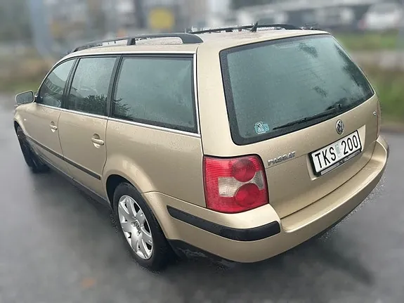 Volkswagen Passat 2003 photo 3