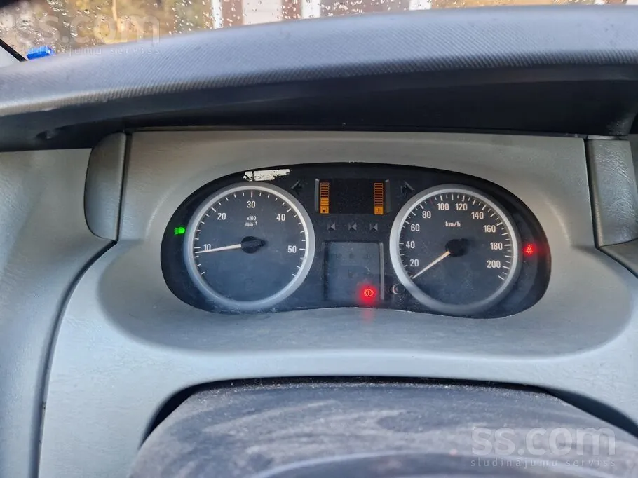 Opel Vivaro 2009 photo 5