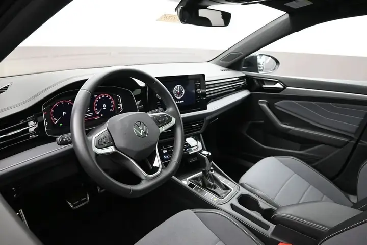 Volkswagen Jetta 2026 photo 5