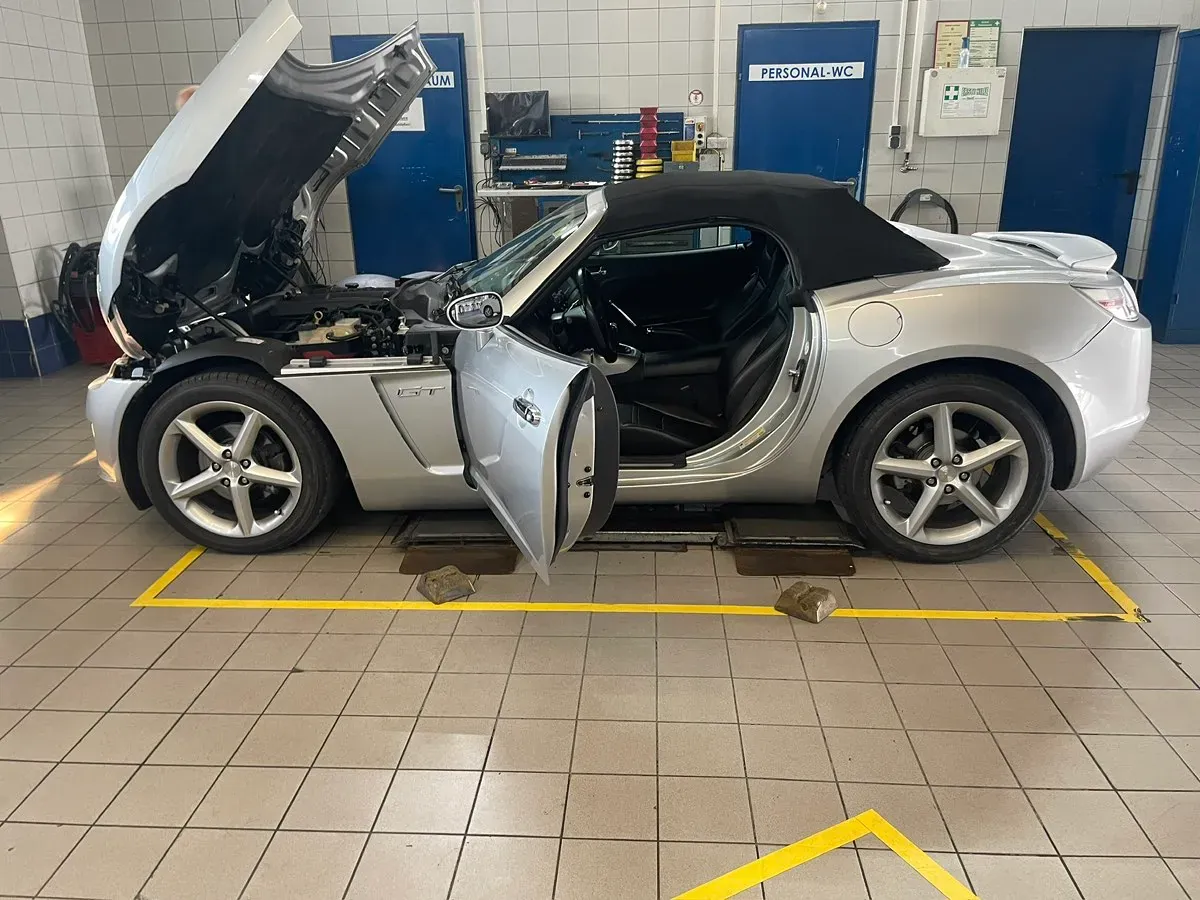 Opel Gt 2008 photo 3