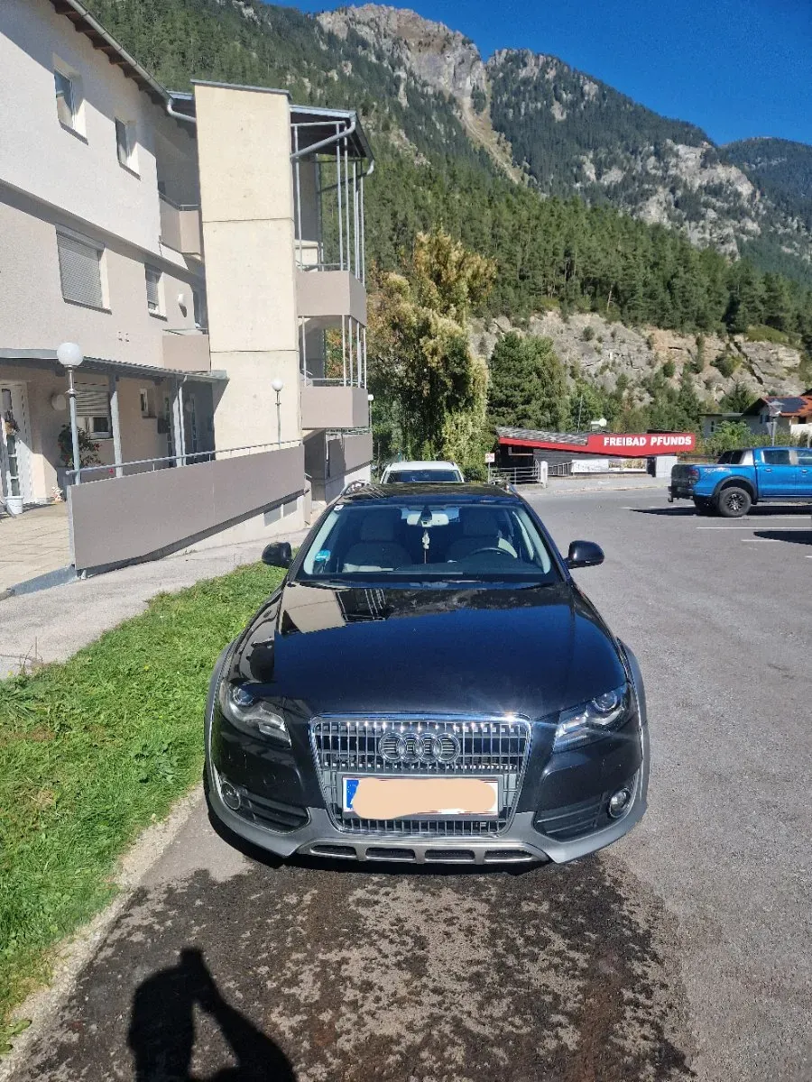 Audi A4 Allroad 2009 photo 2