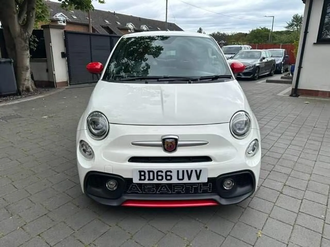 Abarth 595 2016 photo 2