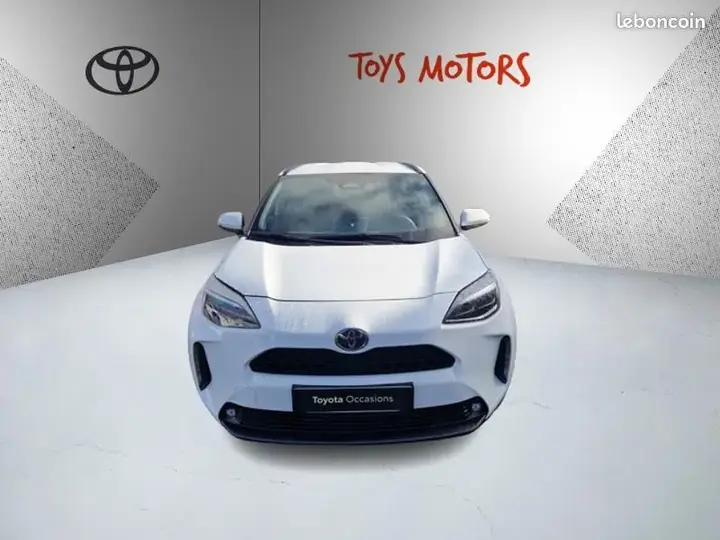 Toyota Yaris Cross 2025 photo 2