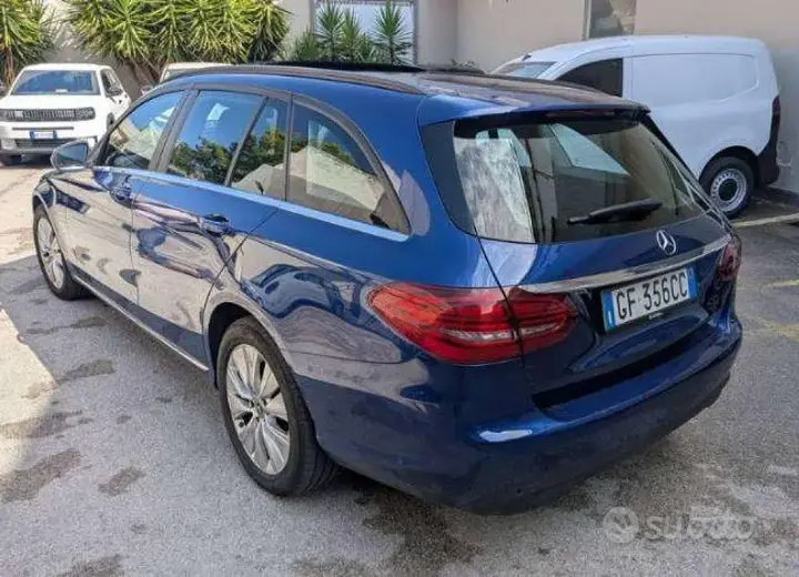 Mercedes-Benz C200 2021 photo 4