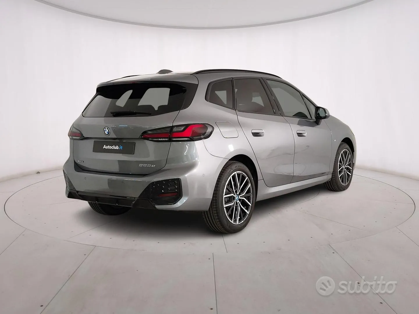 BMW 2 Series 2023 photo 2