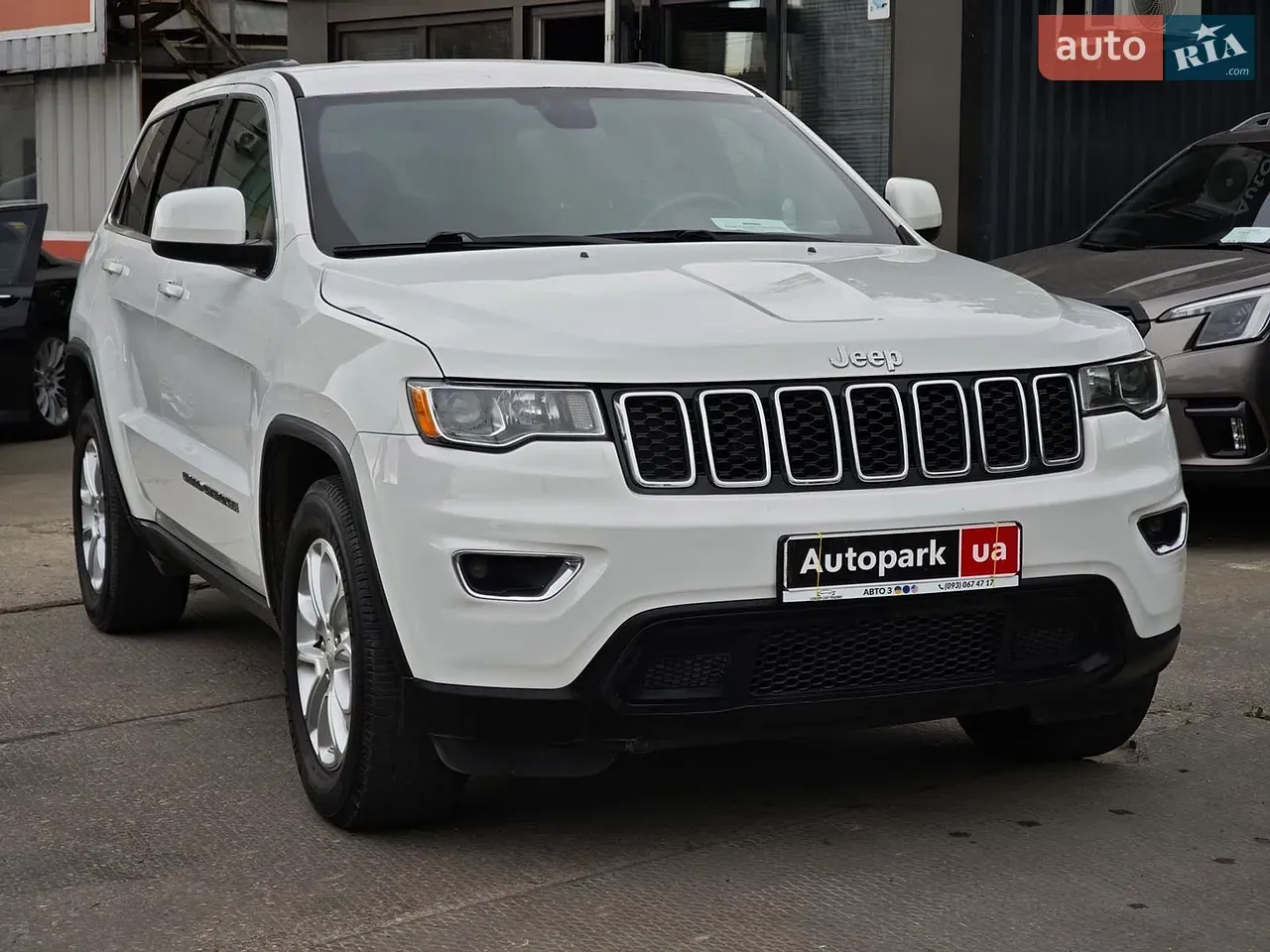 Jeep Grand Cherokee 2019 photo 3