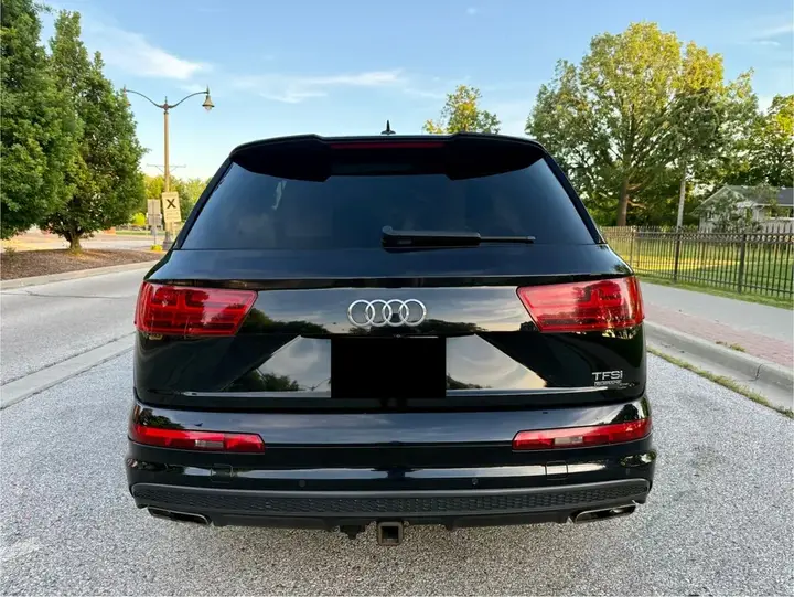 Audi Q7 2017 photo 4