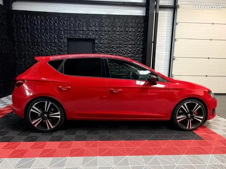 Seat Leon 2015 photo 2