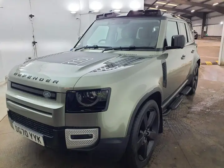 Land Rover Defender 110 2020 photo 3