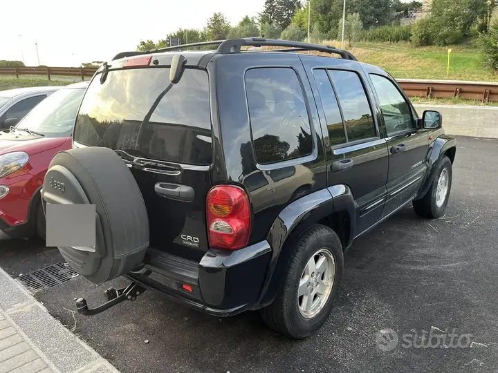 Jeep Cherokee 2003 photo 3