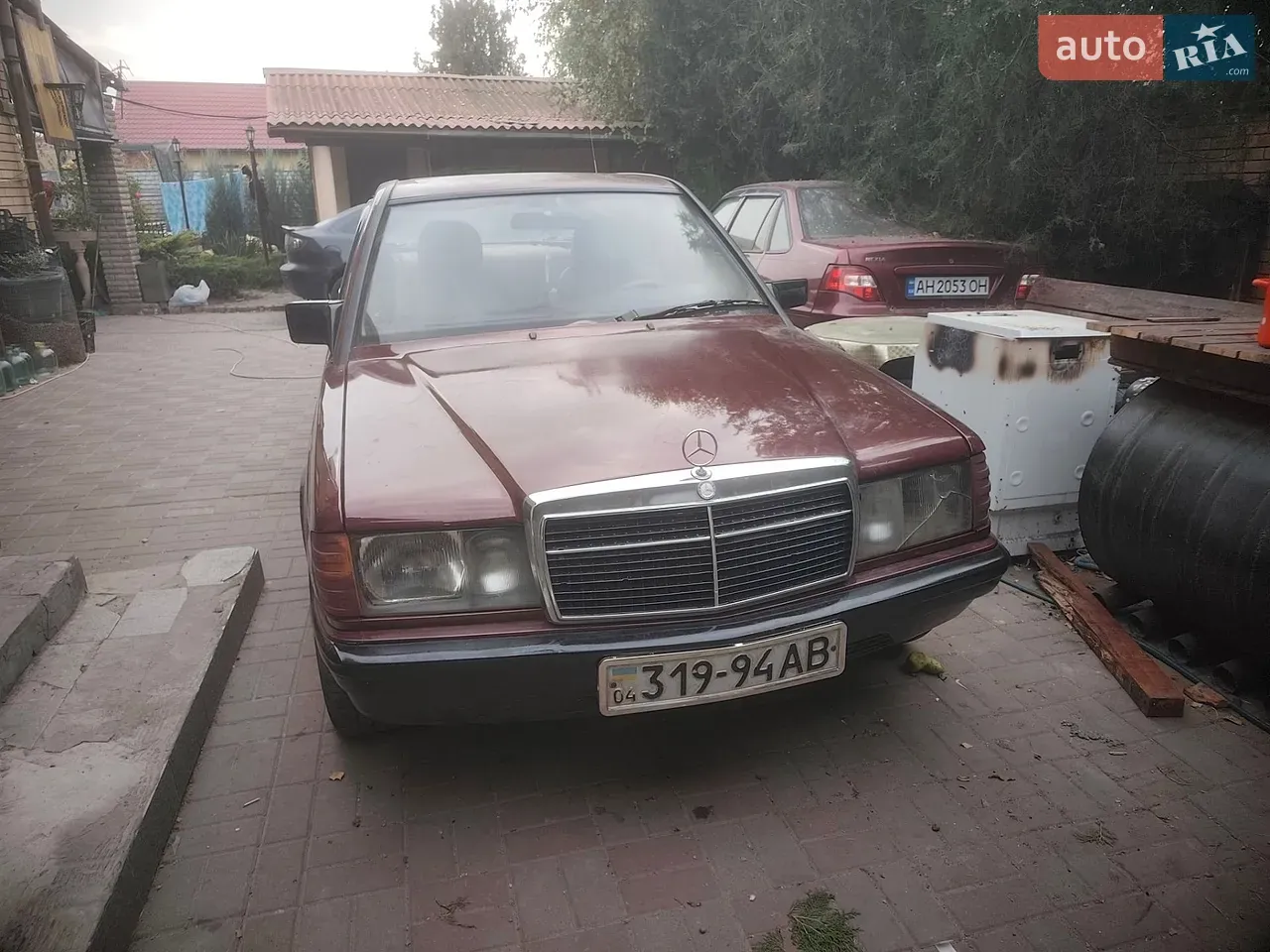Mercedes-Benz 190 1985 photo 2