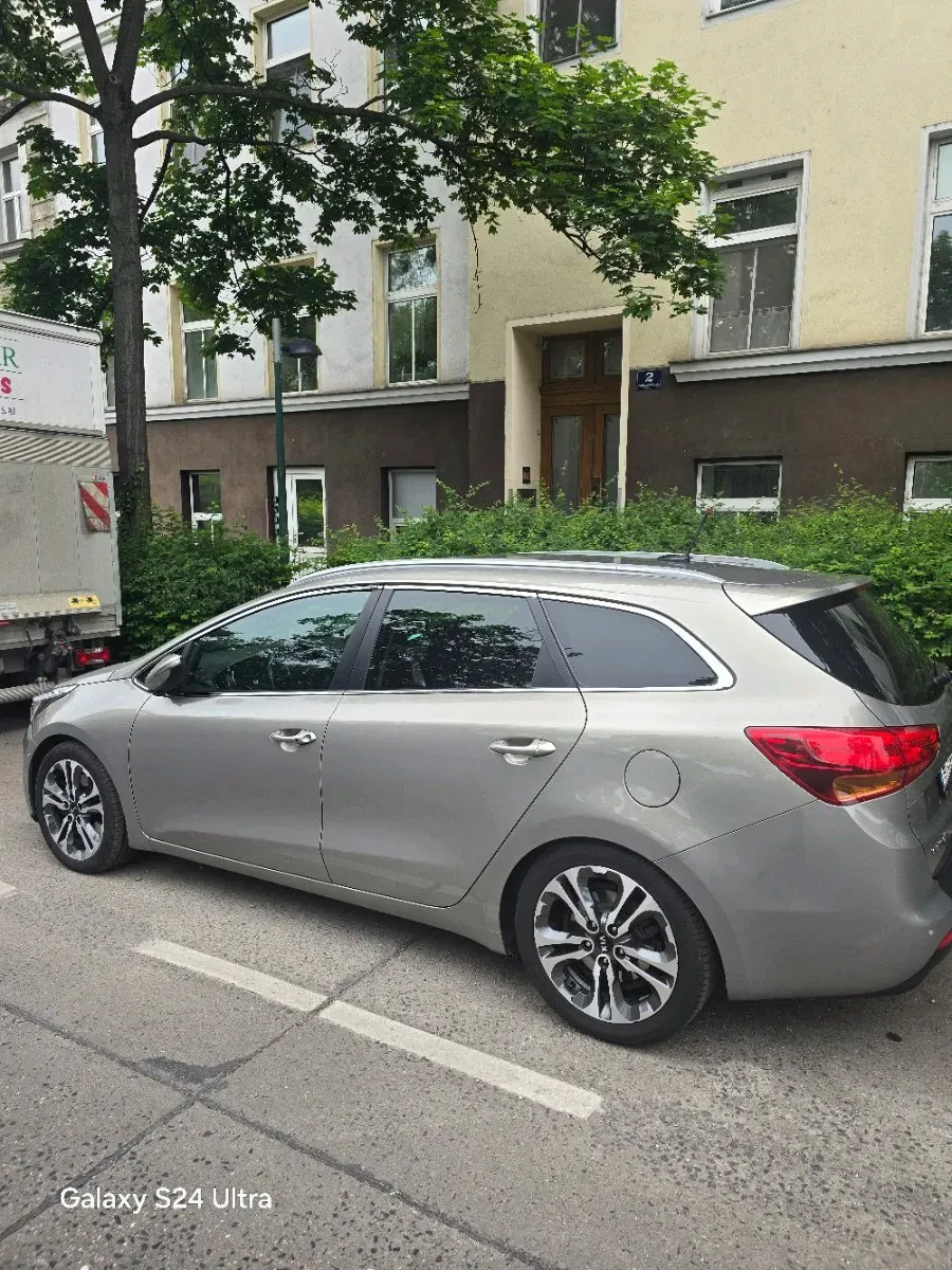 Kia Ceed 2013 photo 3
