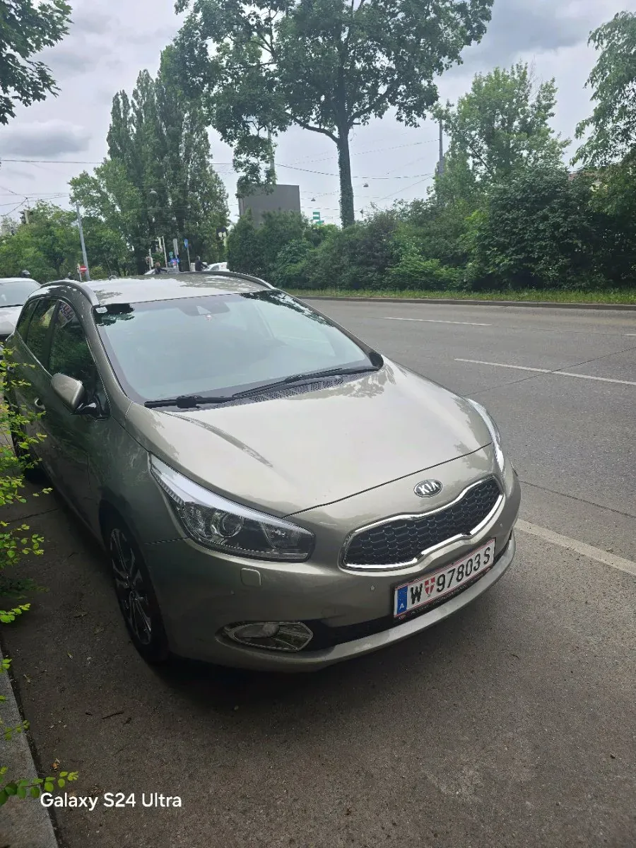 Kia Ceed 2013 photo 2