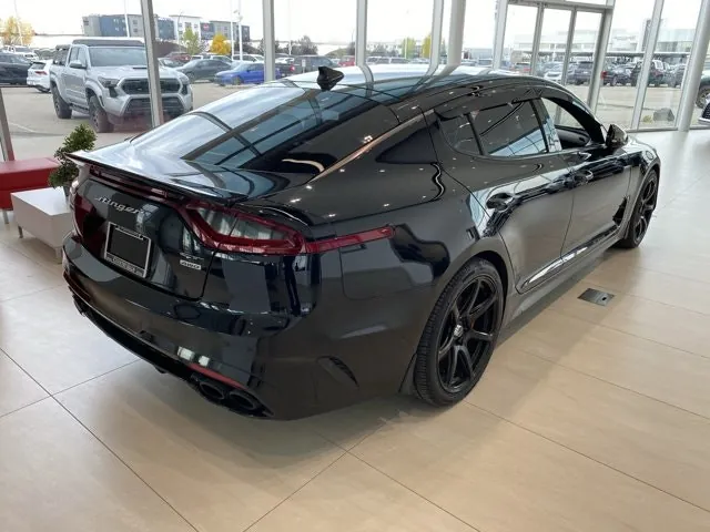 Kia Stinger 2018 photo 2