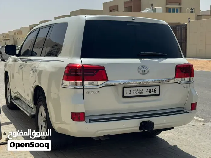 Toyota Land Cruiser 2014 photo 2