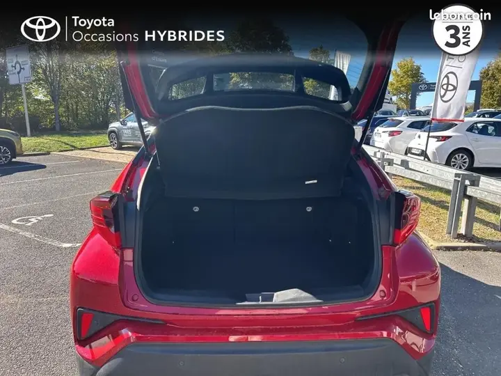 Toyota C-Hr 2023 photo 2