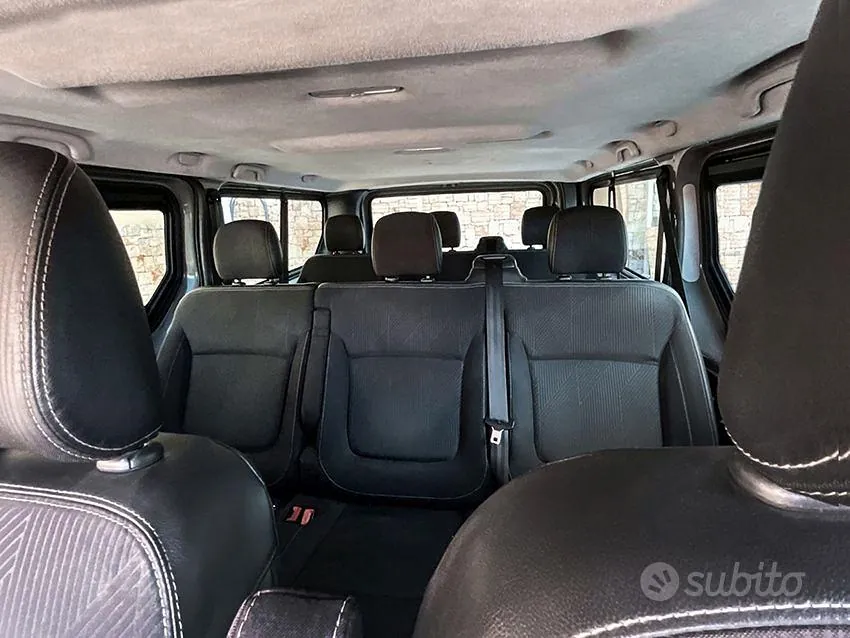 Renault Trafic 2017 photo 2