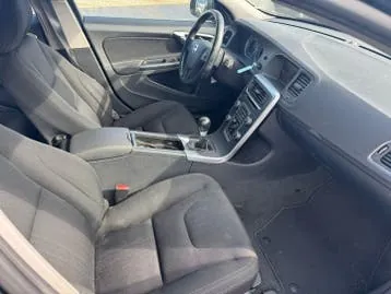 Volvo V60 2012 photo 3