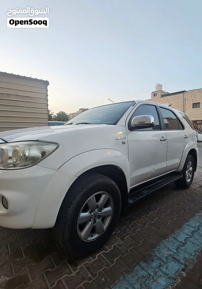Toyota Fortuner 2013 photo 5