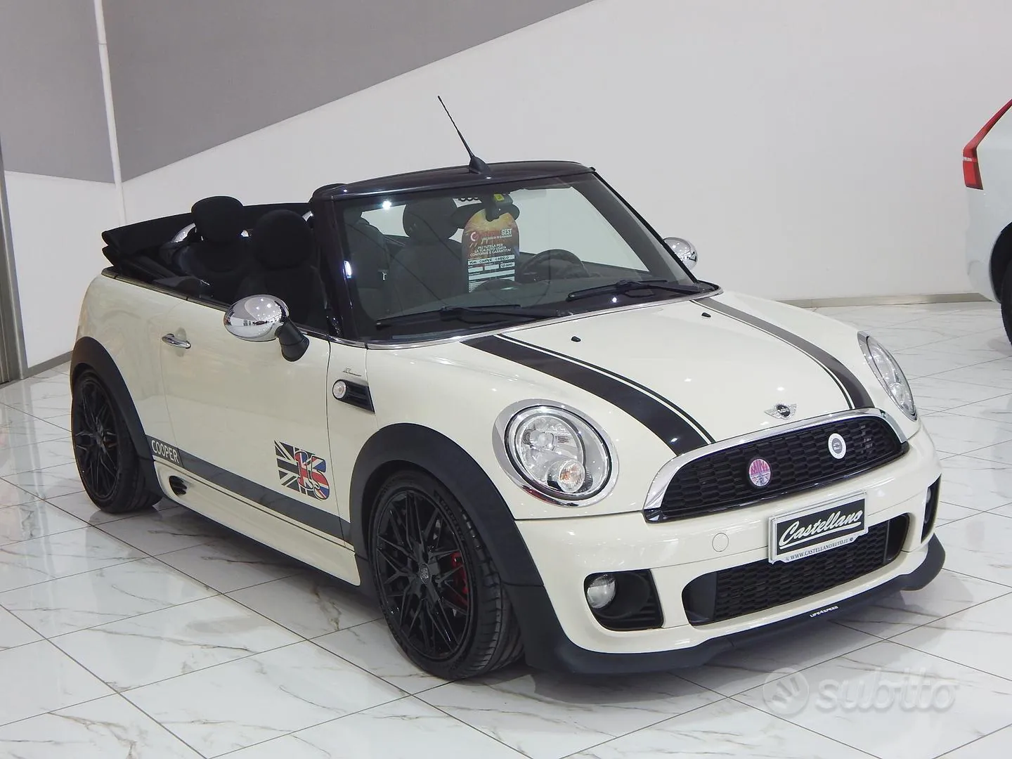 Mini Cooper 2012 photo 2