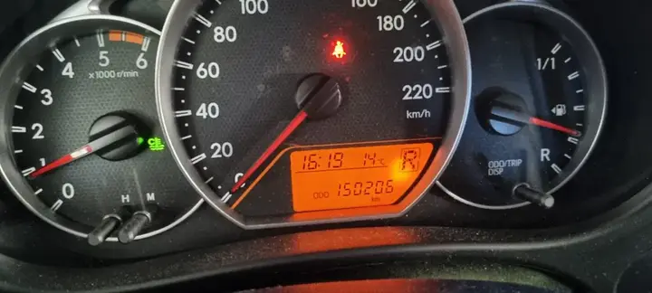 Toyota Verso-S 2014 photo 3