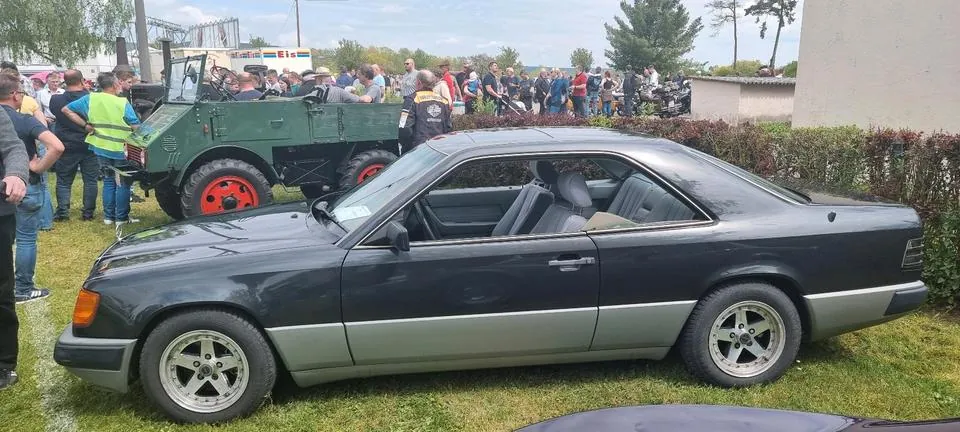 Mercedes-Benz W124