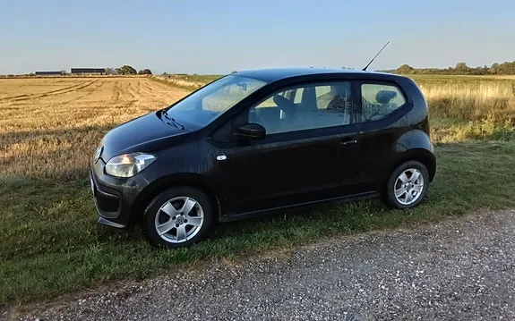Volkswagen Up 2014 photo 3
