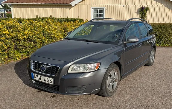 Volvo V50 2011 photo 3