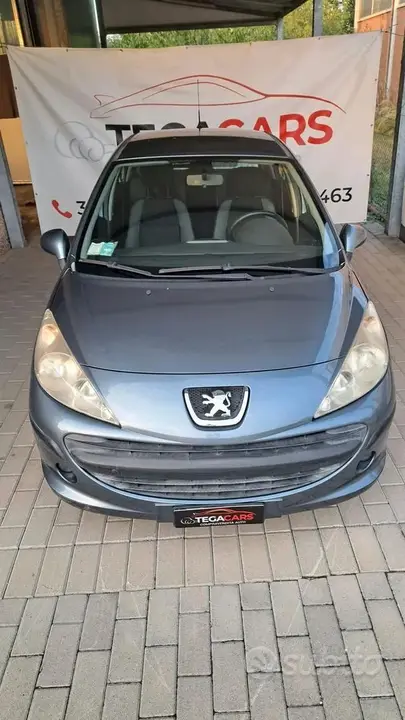 Peugeot 207