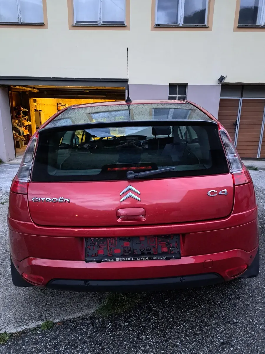 Citroen C4 2009 photo 3