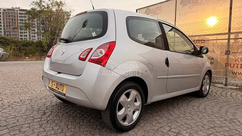 Renault Twingo 2012 photo 4