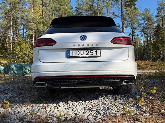 Volkswagen Touareg 2019 photo 2