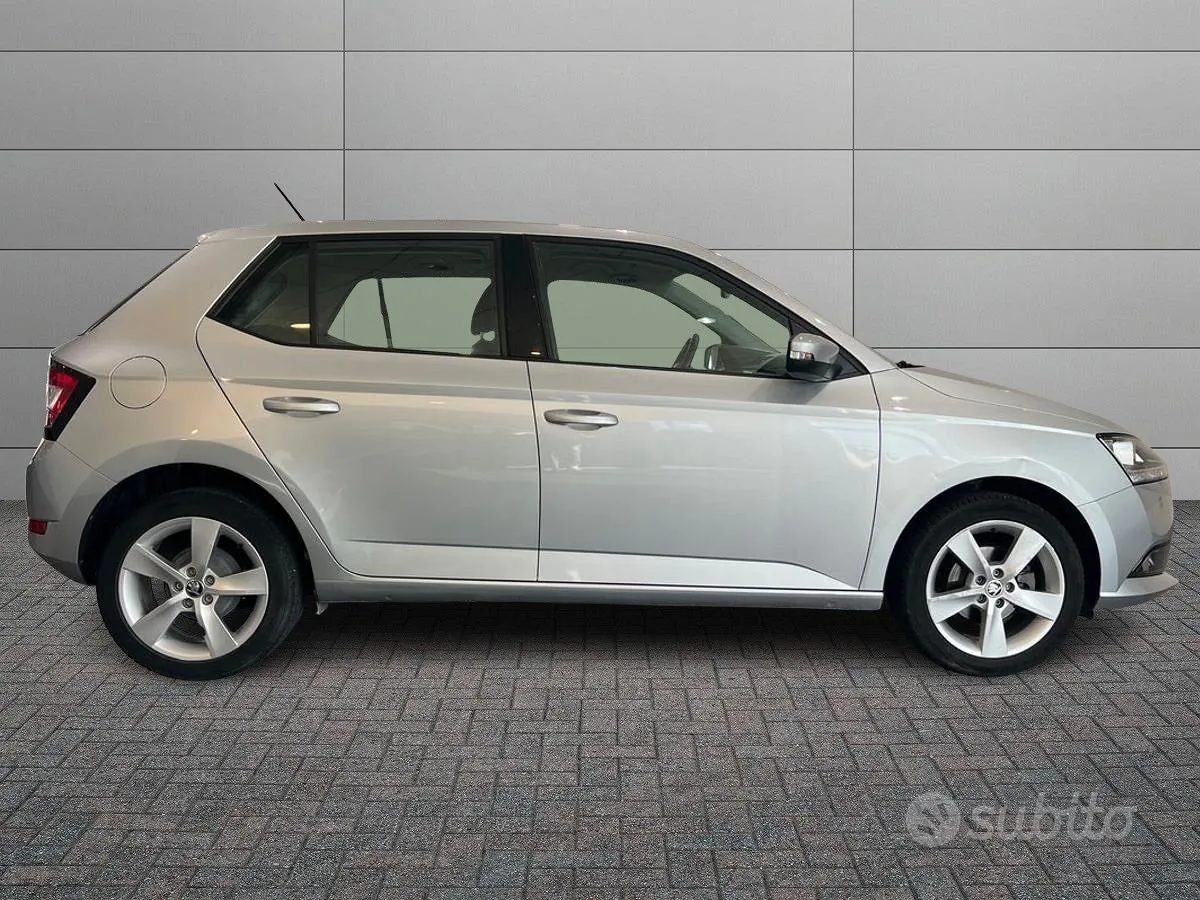 Skoda Fabia 2019 photo 3