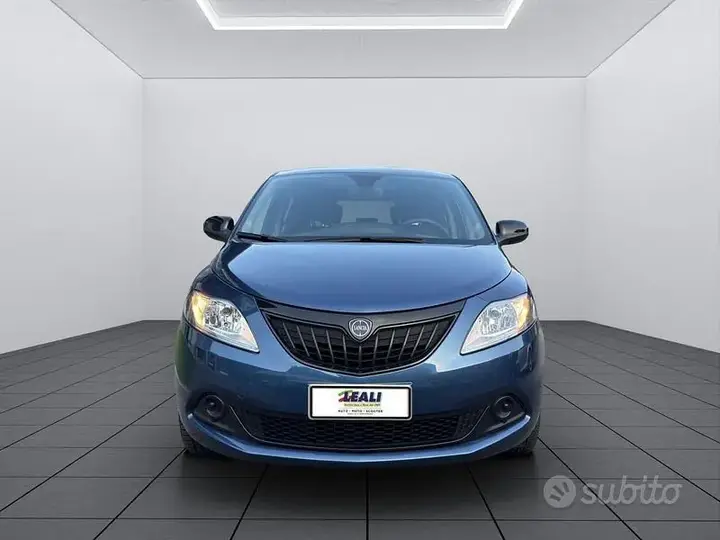 Lancia Ypsilon 2023 photo 2
