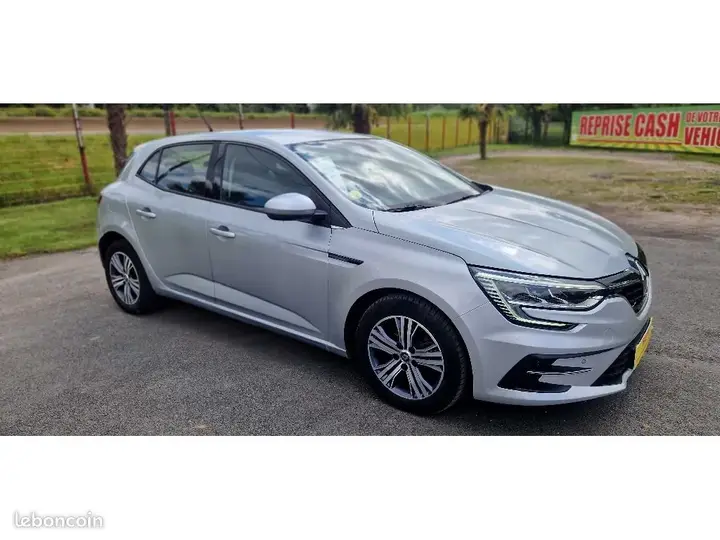 Renault Megane 2023 photo 3