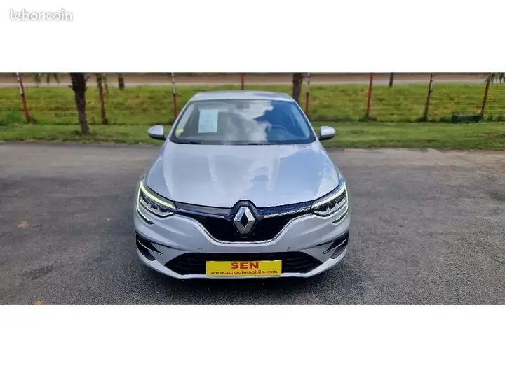 Renault Megane 2023 photo 2