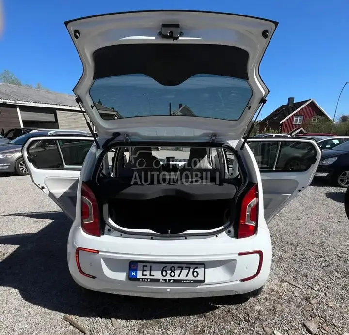 Volkswagen Up 2013 photo 3
