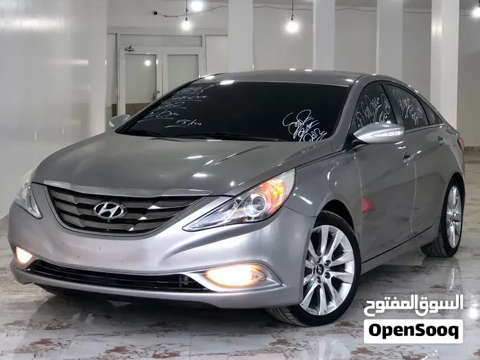 Hyundai Sonata 2012 photo 2