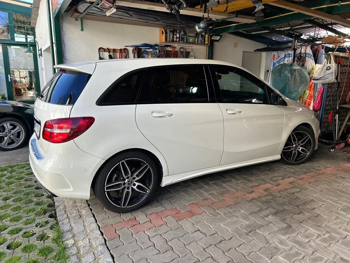 Mercedes-Benz B-Class 2018 photo 3