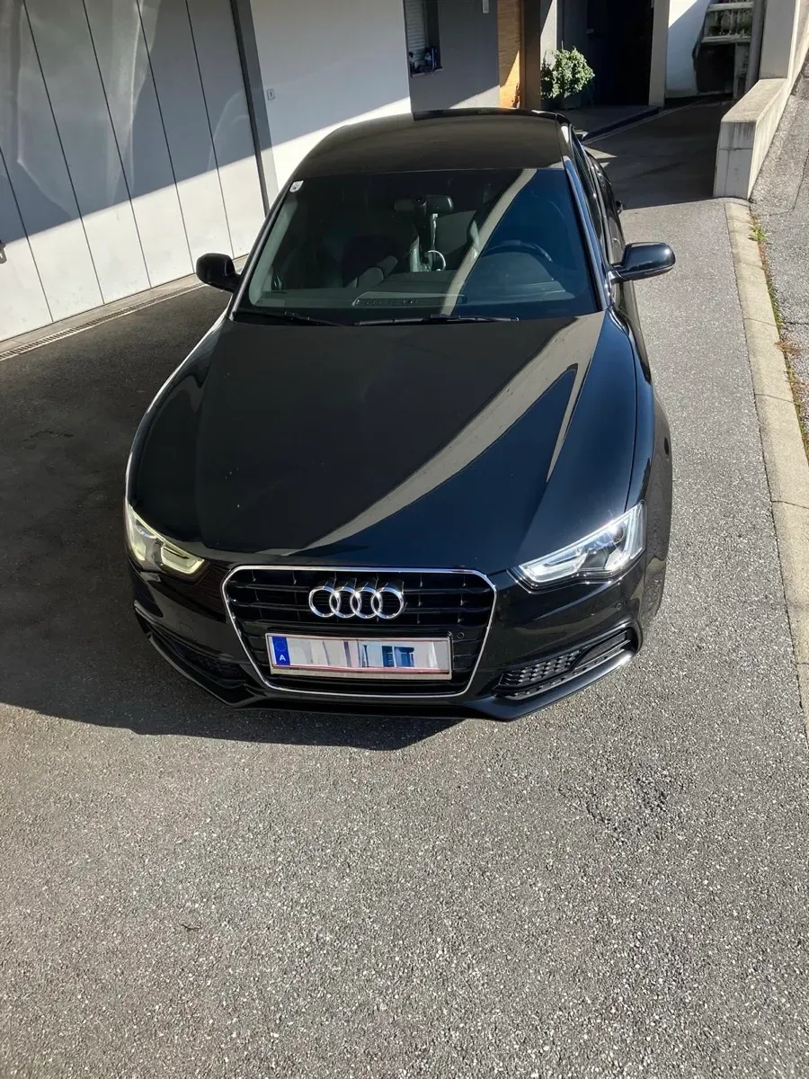 Audi A5 2012 photo 2