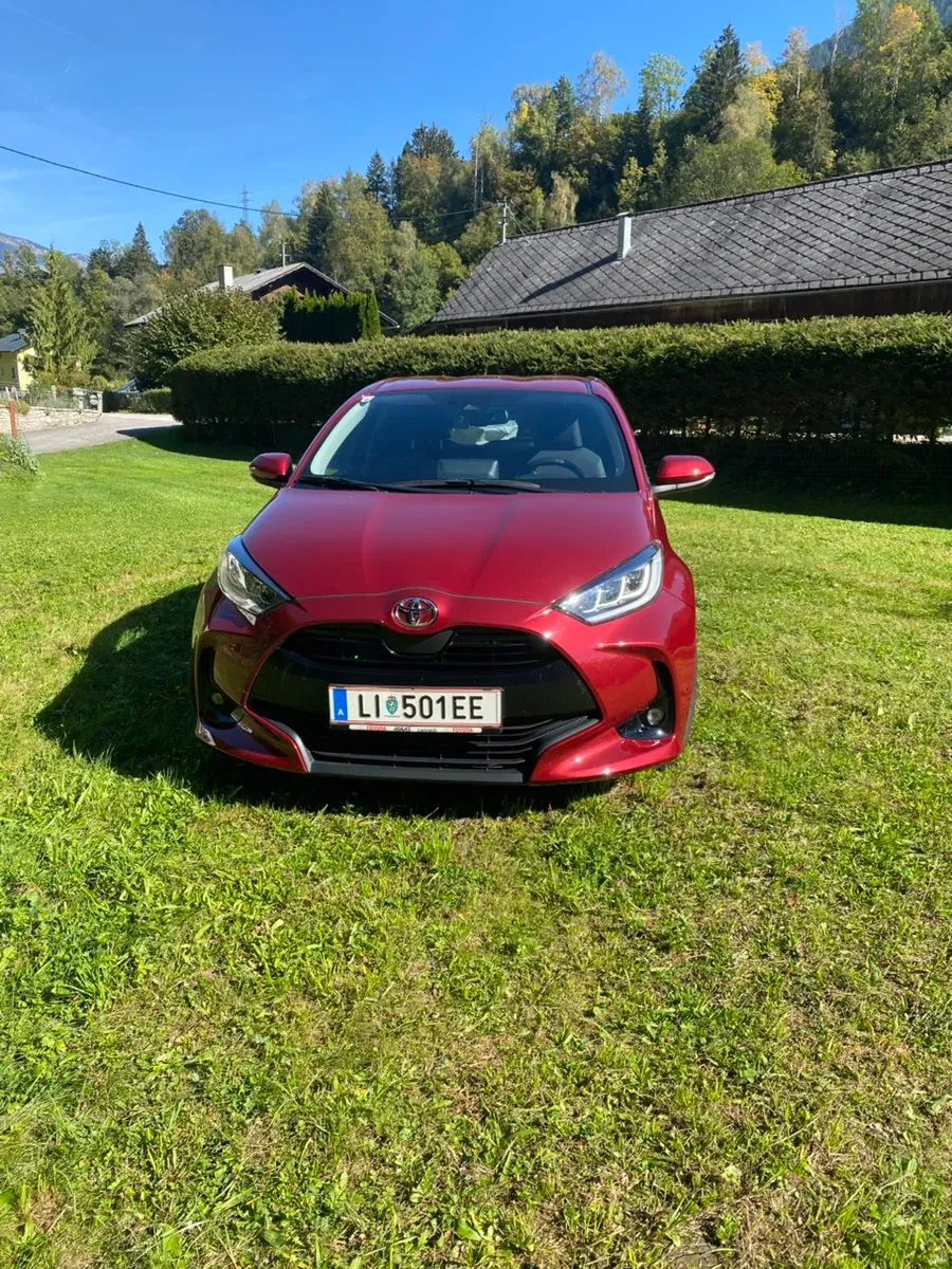 Toyota Yaris 2021 photo 2