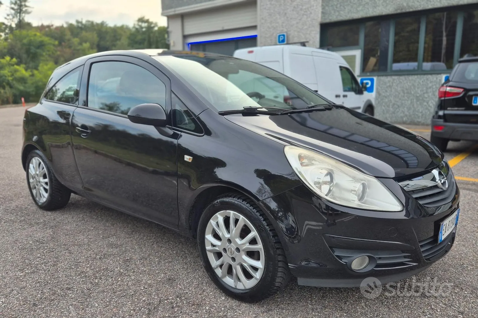 Opel Corsa 2010 photo 3