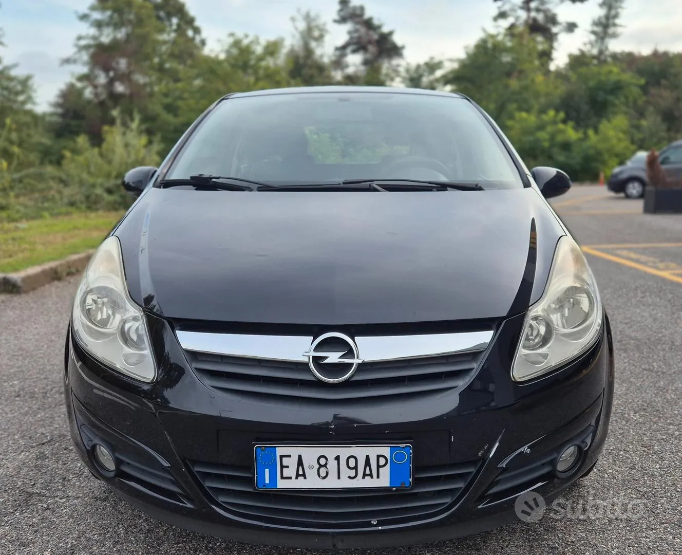 Opel Corsa 2010 photo 2