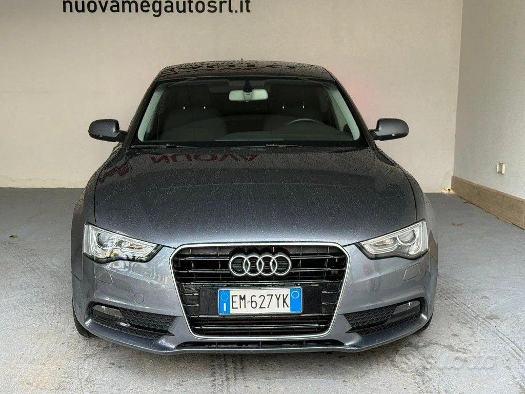Audi A5 2012 photo 2