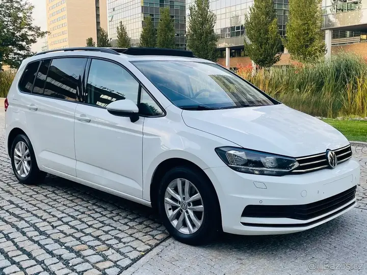 Volkswagen Touran 2015 photo 5